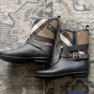 Burberry rain boots